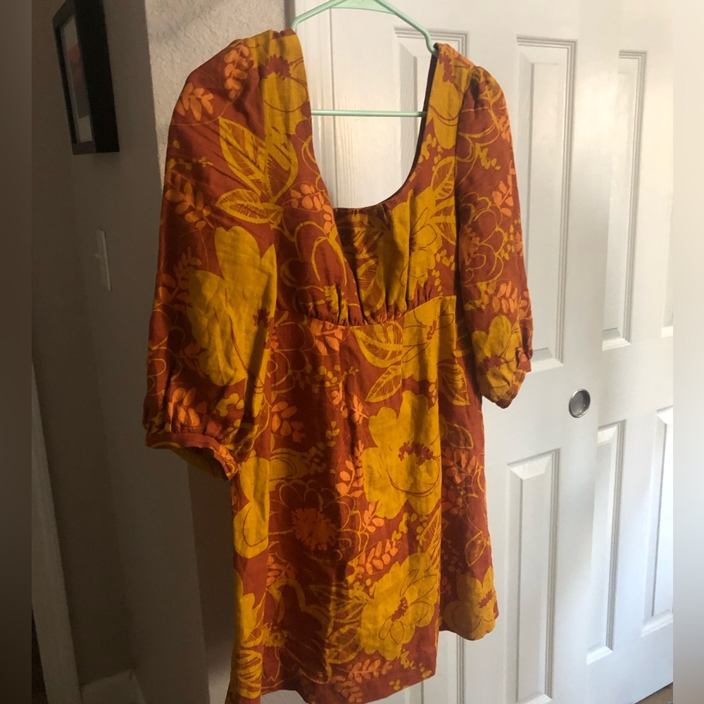 Scoop neck fall colored linen dress